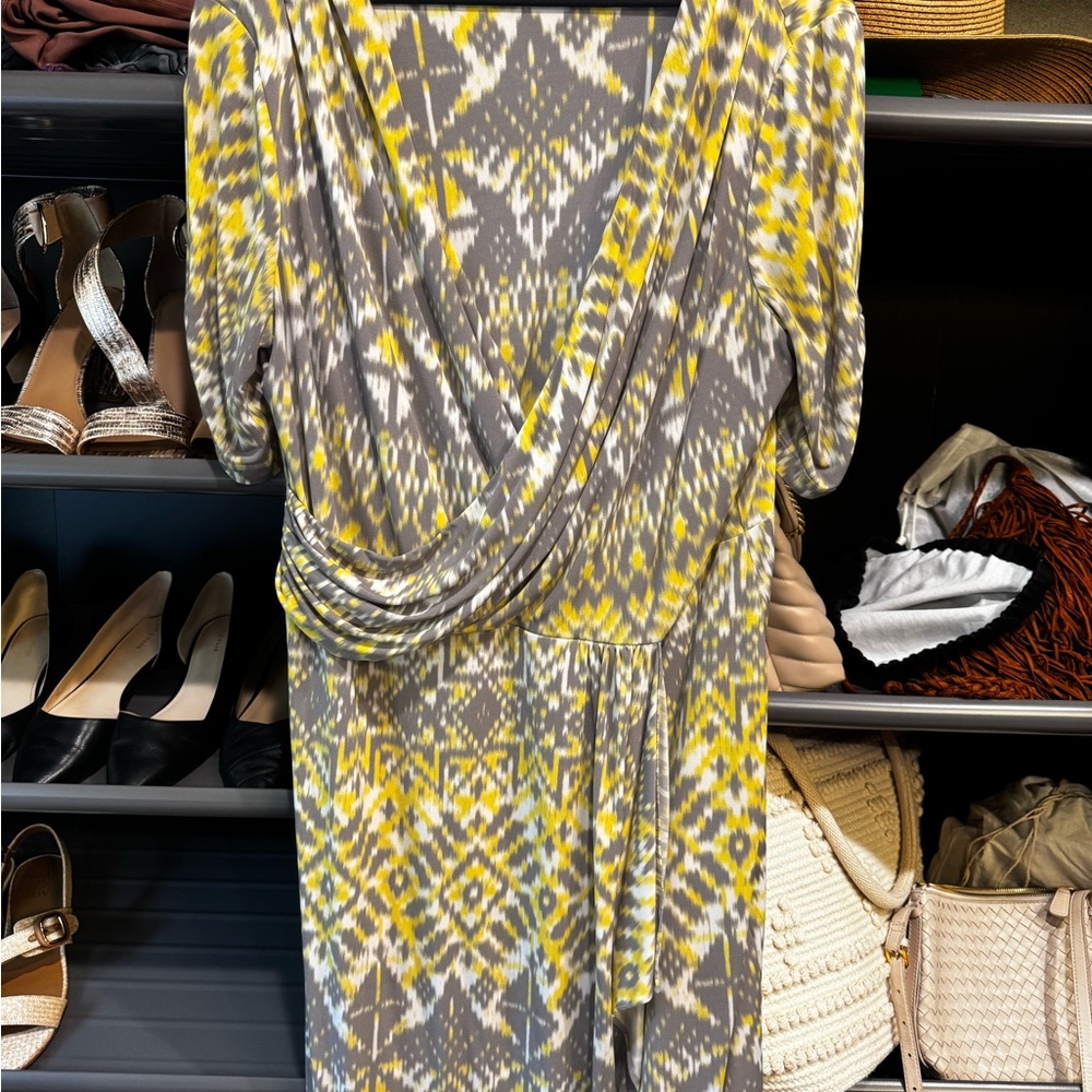 GORGEOUS Tahari Draped Dress